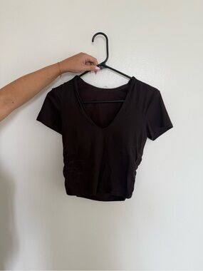 Women's Lululemon Short Sleeve Crop Top - brown